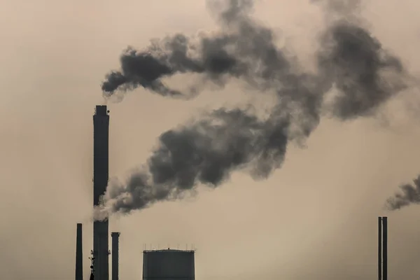 Chimeneas Humeantes Contaminación Atmosférica — Foto de Stock