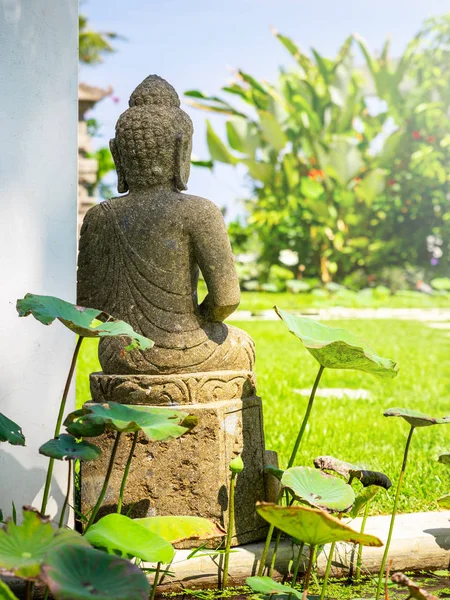 Una Imagen Una Estatua Buda Signo Paz Sabiduría — Foto de Stock