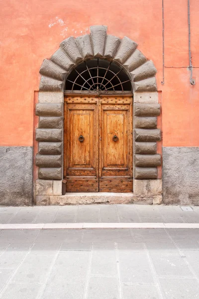 Uma Imagem Uma Porta Típica Italiana — Fotografia de Stock