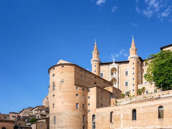 Een Afbeelding Van Urbino Marche Italië Dag Tijd — Stockfoto