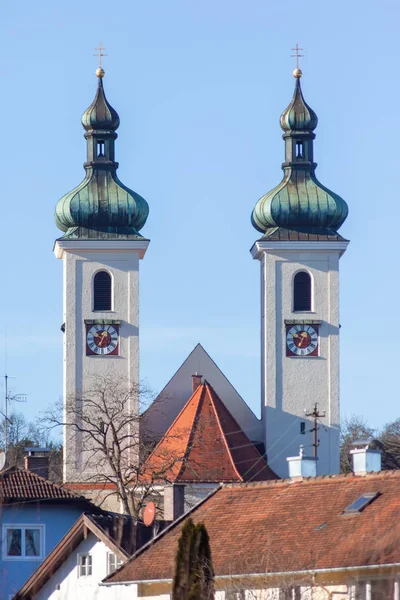 Tornyok a templom Tutzing Bavaria Germany — Stock Fotó