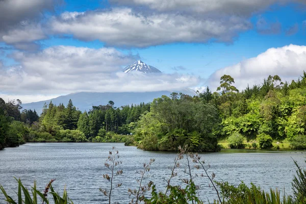 View Volcano Taranaki Covered Clouds New Zealand — Stock Photo, Image