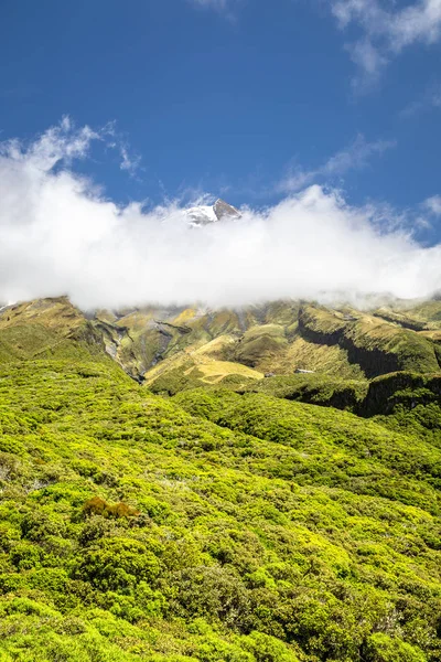 Vista Del Vulcano Taranaki Coperto Nuvole Nuova Zelanda — Foto Stock