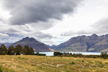 Güney Yeni Zelanda 'daki Wakatipu Gölü 'nün görünümü