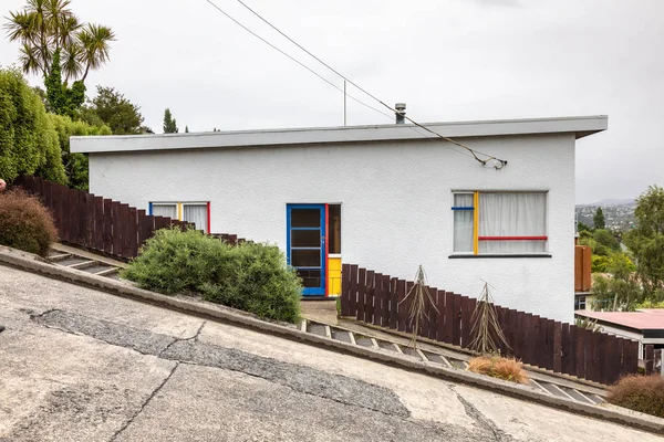 Een huis aan de zeer steile Baldwin-weg — Stockfoto