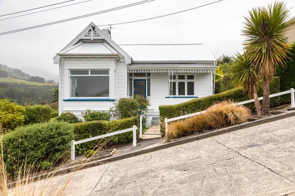 Una casa sulla ripida Baldwin Road — Foto Stock