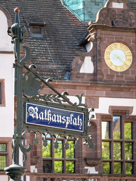Vista Praça Cidade Sinal Rua Freiburg Alemanha — Fotografia de Stock