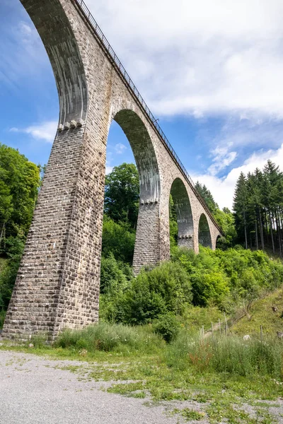 O viaduto ferroviário da ponte Ravenna na linha férrea Hollental — Fotografia de Stock
