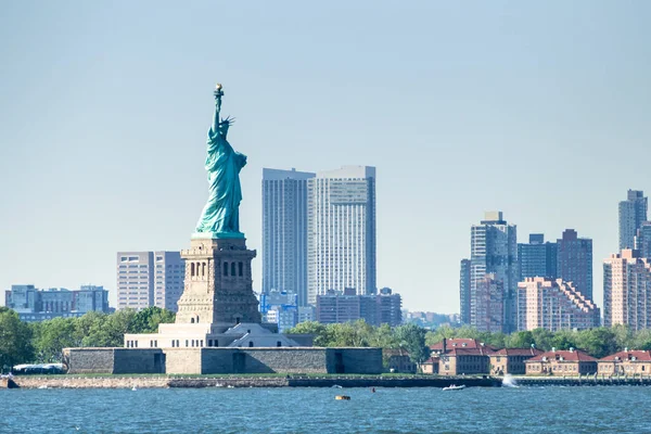 Estatua de la libertad en Nueva York — Foto de Stock