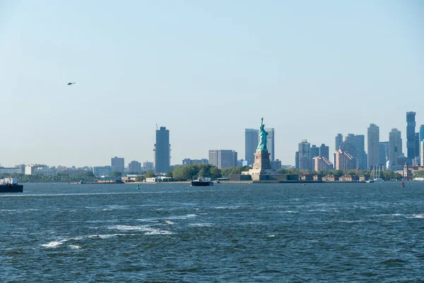 Estatua de la libertad en Nueva York — Foto de Stock