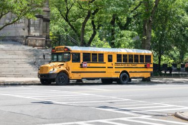 New York'ta tipik okul otobüsü