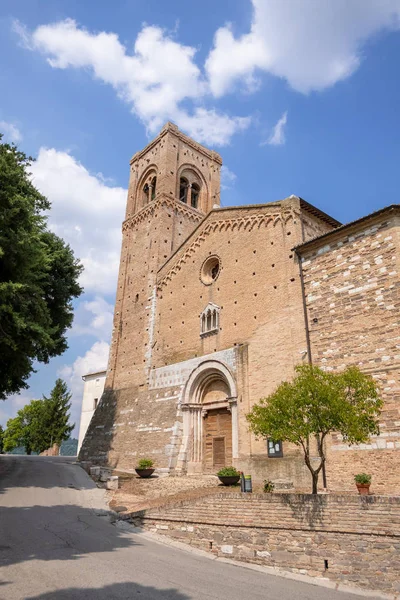 Igreja velha em Marche Itália — Fotografia de Stock