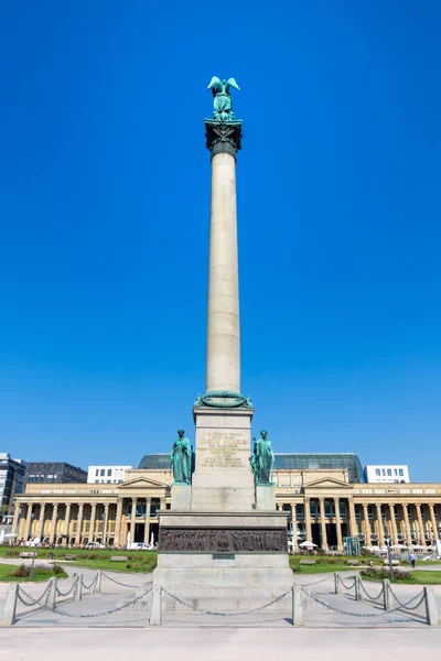 I. Wilhelm Kralı'nın yıldönümü sütunu Wuerttemberg, Stuttgar — Stok fotoğraf