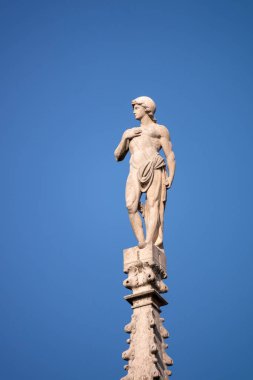 Katedral Milan İtalya heykeli