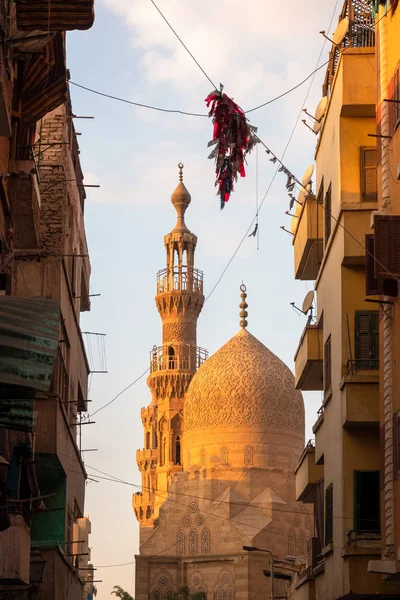 A mesquita Aqsunqur no Cairo Egito ao pôr do sol — Fotografia de Stock