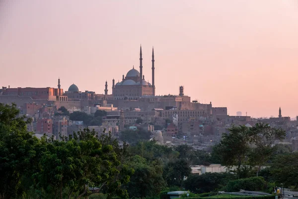 A mecset Muhammad Ali Kairóban Egyiptomban naplementekor — Stock Fotó