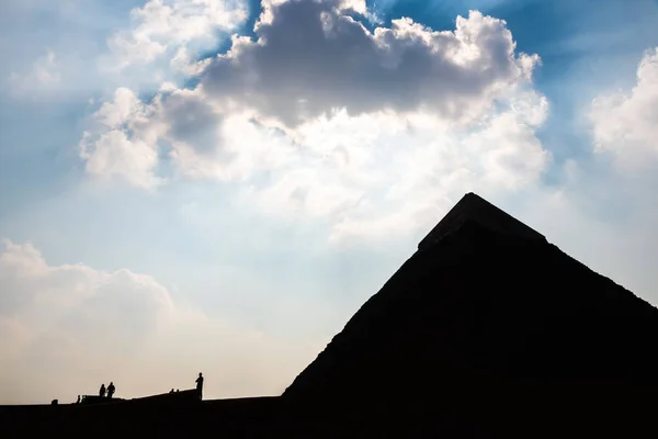 Pyramider i Giza Cairo Egypten - Stock-foto
