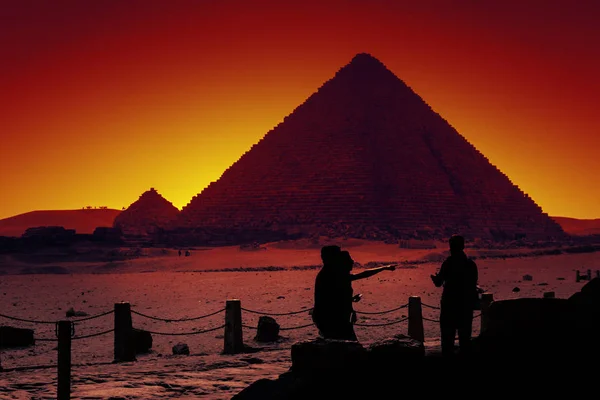 Pyramids w: Giza Cairo Egypt — Zdjęcie stockowe