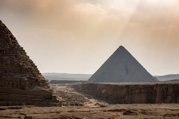Πυραμίδες της Γκίζα Κάιρο Αίγυπτος — Φωτογραφία Αρχείου