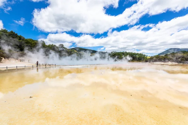 Działalność geotermalna w Rotorua w Nowej Zelandii — Zdjęcie stockowe