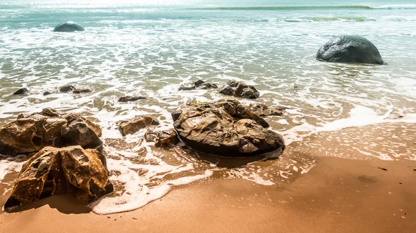 新西兰大圆海滩的巨石 — 图库照片