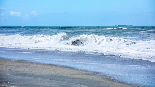 Stormachtige oceaan landschap achtergrond — Stockfoto