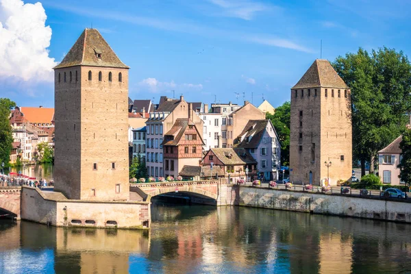 Strasbourg manzaralı su kuleleri — Stok fotoğraf