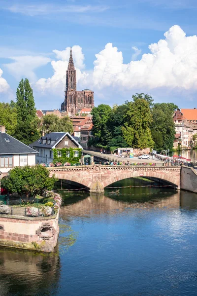 Strasburg dekoracje wieże wodne — Zdjęcie stockowe