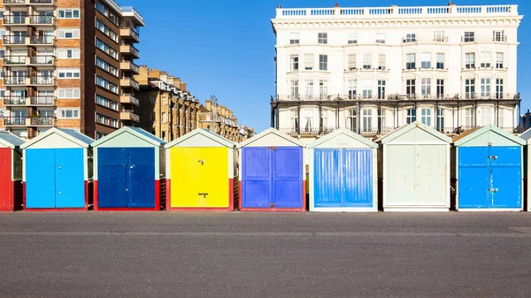Bunte Strandhütten in Brighton — Stockfoto