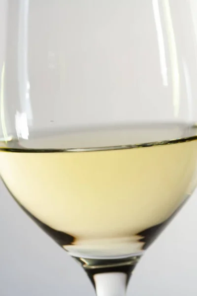 Dettagli bicchiere di vino bianco — Foto Stock