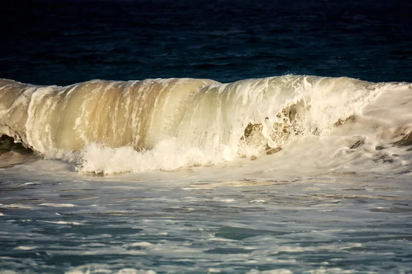 嵐の海の風景の背景の画像 — ストック写真