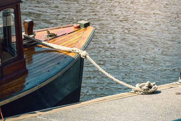 Een Afbeelding Van Een Vastgebonden Boot Detail — Stockfoto