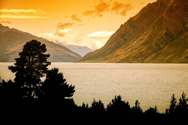 Yeni Zelanda Daki Hawea Gölü Nün Bir Görüntüsü — Stok fotoğraf