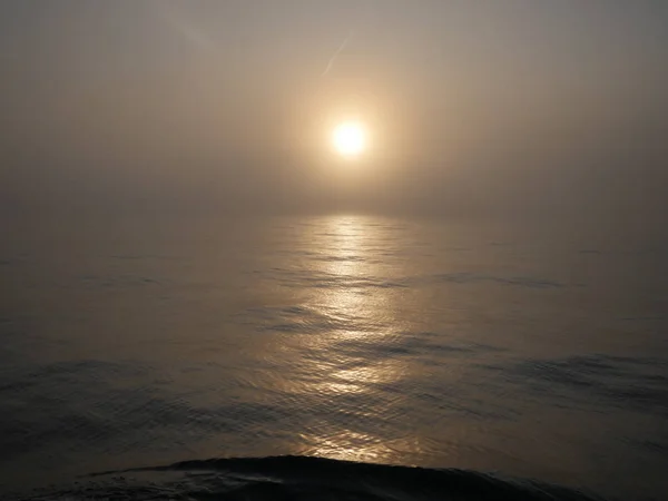 Mlha Moři Sluncem — Stock fotografie