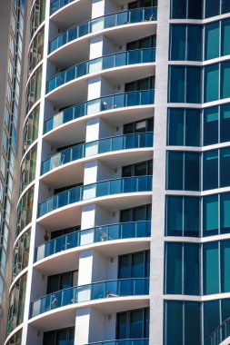 Bir kıyı kınamak bina