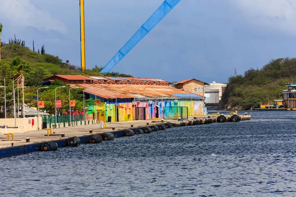 Färgstarka butiker i Curacao — Stockfoto