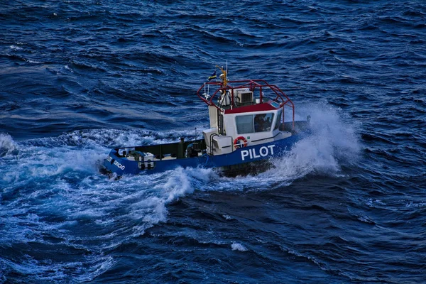 Pilot Into Curacao — Stock Photo, Image