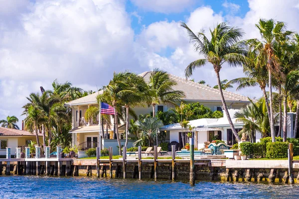 Casa grande en Fort Lauderdale — Foto de Stock