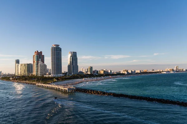 Po południu na Miami Beach i mieszkanie — Zdjęcie stockowe