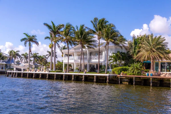 Groot huis in Fort Lauderdale — Stockfoto