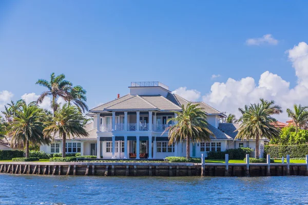 Casa grande en Fort Lauderdale — Foto de Stock