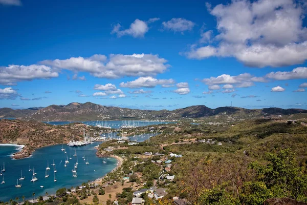 Antigua Yacht Club a fenti — Stock Fotó