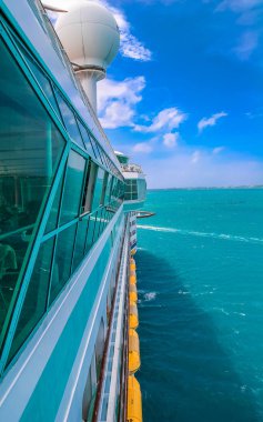 Görünüm hareketli bir tarafında aşağı gemisi