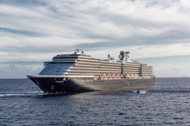 Zuiderdam ile pilot tekne