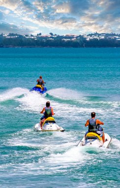 Bermuda'da Jet kayakçı
