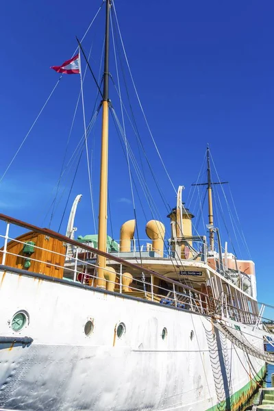 Acadia Oceanographic statek w Halifax — Zdjęcie stockowe