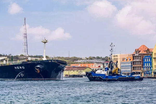 Willemstad Curacao Maj 2015 Samtidigt Fortfarande Industriell Sjöfart Hamn Willimestad — Stockfoto