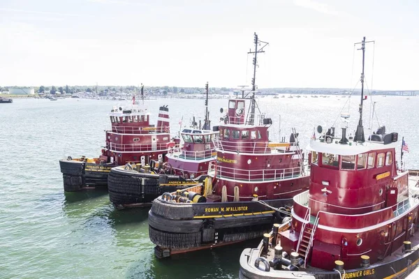 Four Red Tugboats — Stock Photo, Image