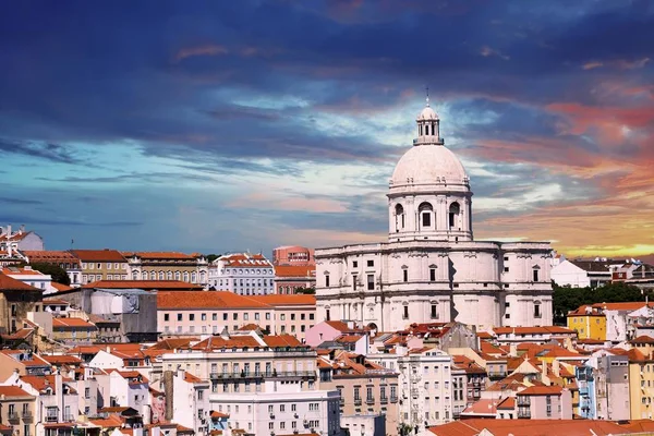 Ikoniska Lissabon kyrka — Stockfoto
