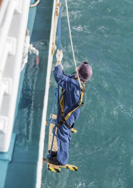 Adam tehlikeli levrek